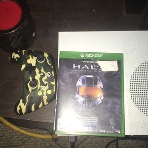 New Xbox One, includes Halo MCC and Battlefield 4